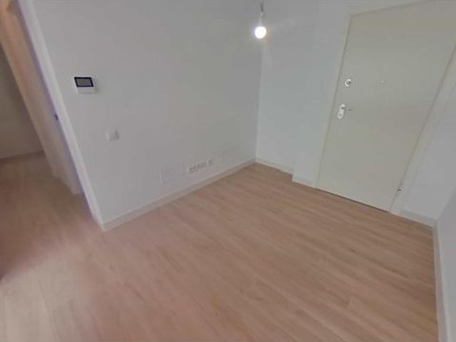 ¡DISPONIBLE! Se Alquila vivienda nueva a estrenar en Zona Centro de Alcalá de Henares con plaza de