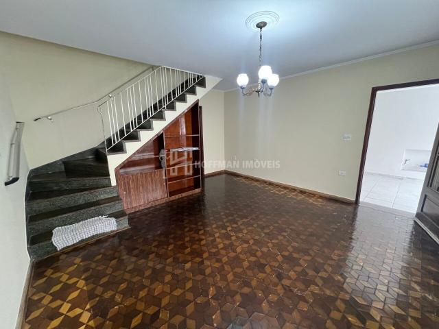 Sobrado com 3 dormitórios para locação, 142 m² Osvaldo Cruz. REF. HI15355