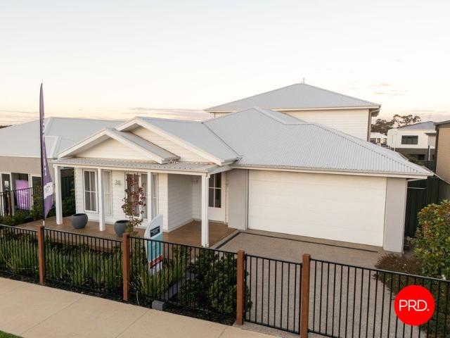 Display Home Luxury with Family Scale