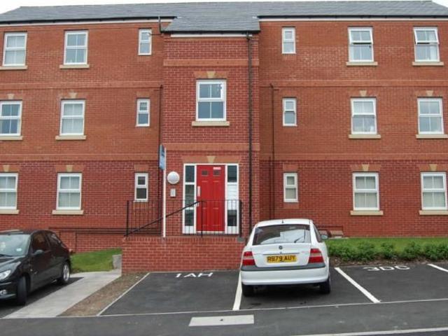 Disraeli Crescent, Squires Court, Ilkeston, Derbyshire DE7, 2 bed flat to rent, £775 pcm | PrimeLocation