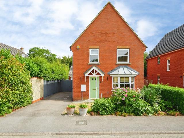 Dittander Close, Bicester OX26, 4 bed property to rent, £2,150 pcm | PrimeLocation