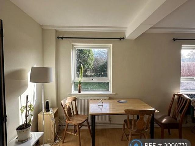 Ditton Fields, Cambridge, CB5 1 bed in a house share to rent £710 pcm £164 pw