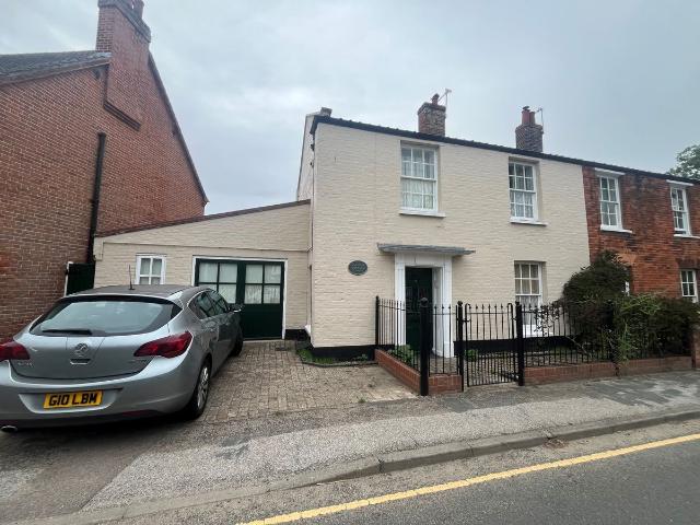 Ditchingham Dam, Ditchingham, Bungay NR35, 3 bed property to rent, £1,300 pcm | PrimeLocation