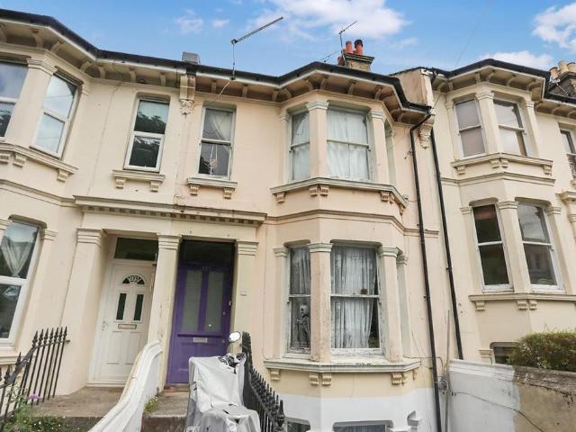 Ditchling Rise, Brighton 2 bed maisonette to rent £2,000 pcm £462 pw