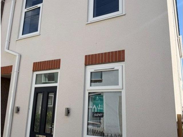 Ditmas Avenue, Hull HU4, 3 bed end terrace house to rent, £795 pcm | PrimeLocation