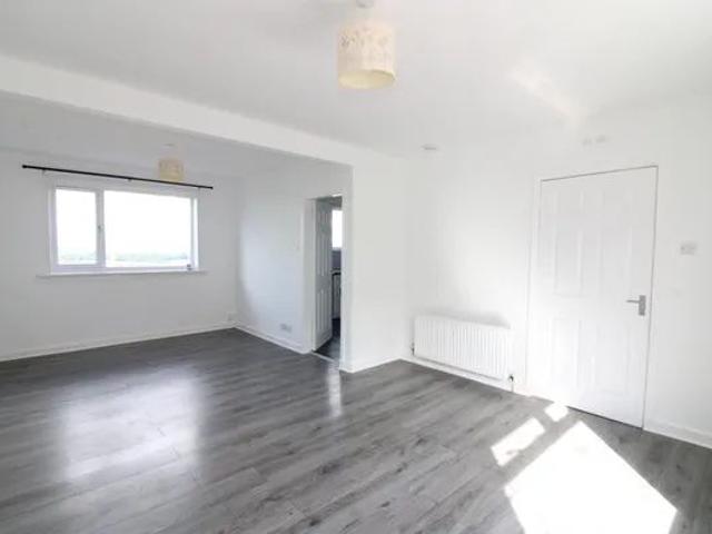 Divernia Way, Barrhead