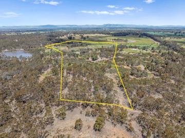 Diverse landscape Private 59.9Acres Water Bushlands Grazing Wetlands Powerline Running Across Land