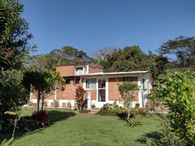 Divina Casa campestre en Coapexpan con enorme jardín