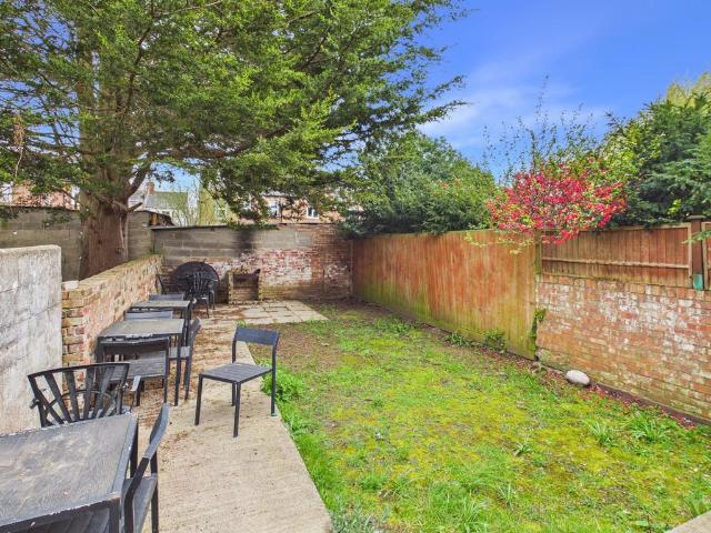 Divinity Road, Oxford OX4 1 bed house of multiple occupation to rent £1,750 pcm £404 pw
