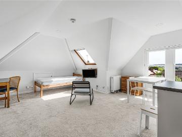 Divinity Road, Cowley Road OX4, Studio to rent, £1,295 pcm | PrimeLocation