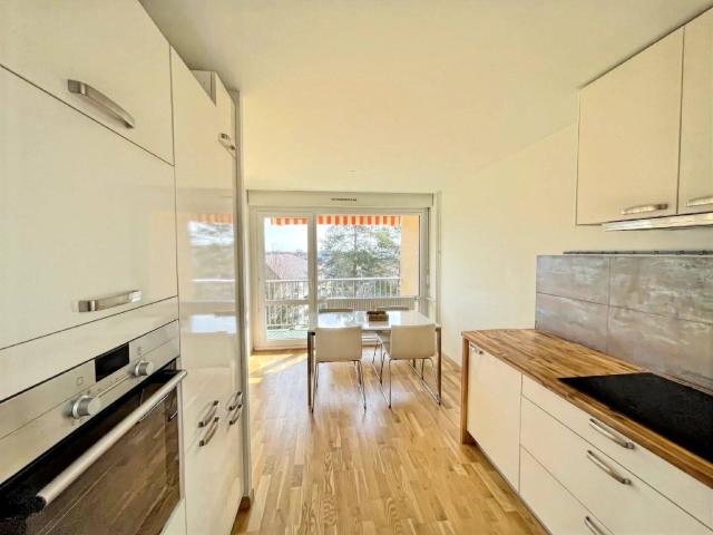 DIVONNE LES BAINS A LOUER APPARTEMENT T4 DE 86.6 m2