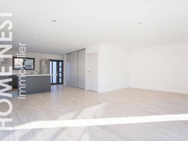 DIVONNE LES BAINS Charmante Villa de 123 m2 avec 3 chambres