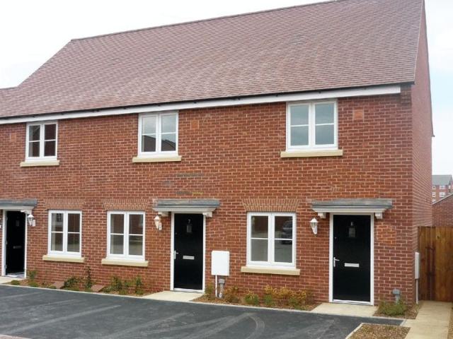 Dixy Close, St Neots PE19, 2 bed end terrace house to rent, £1,250 pcm | PrimeLocation