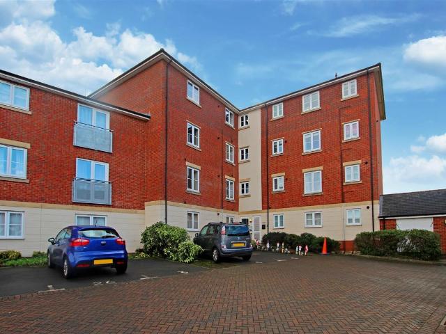 Dixon Close, Redditch B97, 2 bed flat to rent, £950 pcm | PrimeLocation