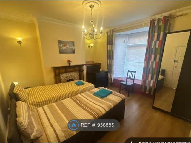 Dixon St, Lincoln LN5, 3 bed terraced house to rent, £1,245 pcm | PrimeLocation