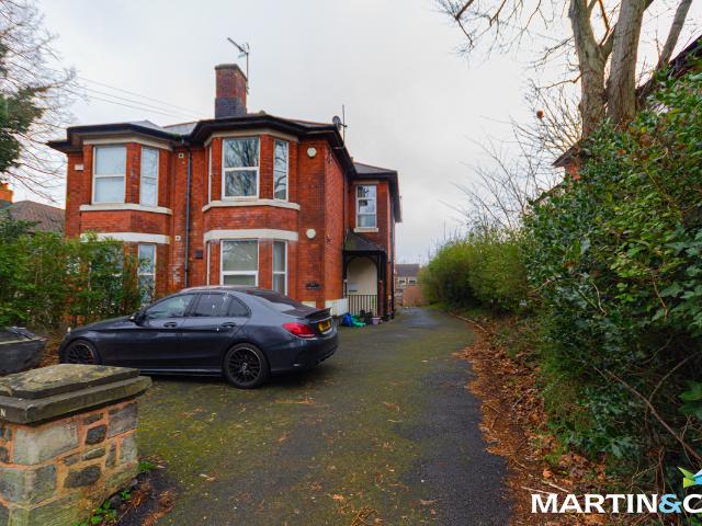 Dixons Green Road, Dudley DY2, 1 bed flat to rent, £750 pcm | PrimeLocation