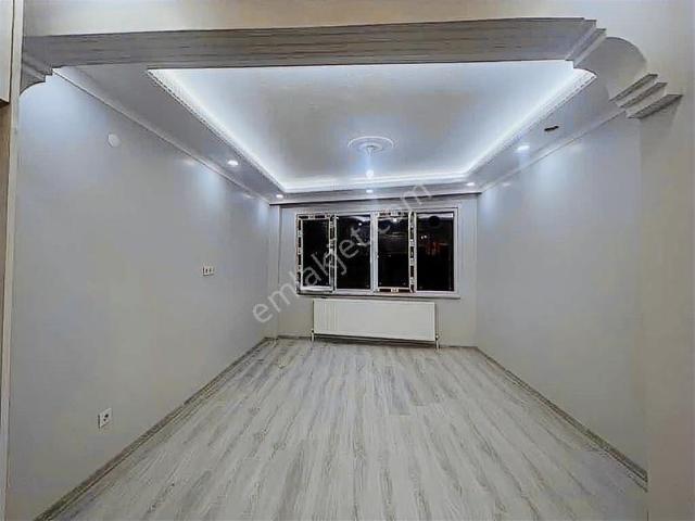 Diyar Gayrimenkul 2+1 Masrafız Daire Ara Kat Metroya Yürüme