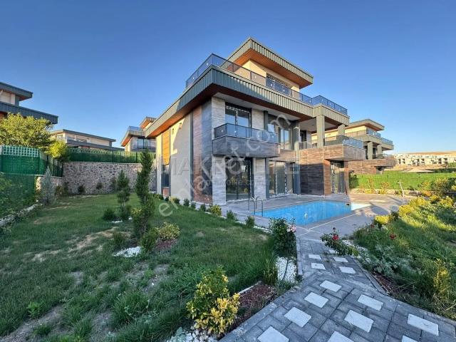 Diyarbakır Kent Ormanı Satılık 6+1 Ultra Lüks Satılık Tripleks Villa