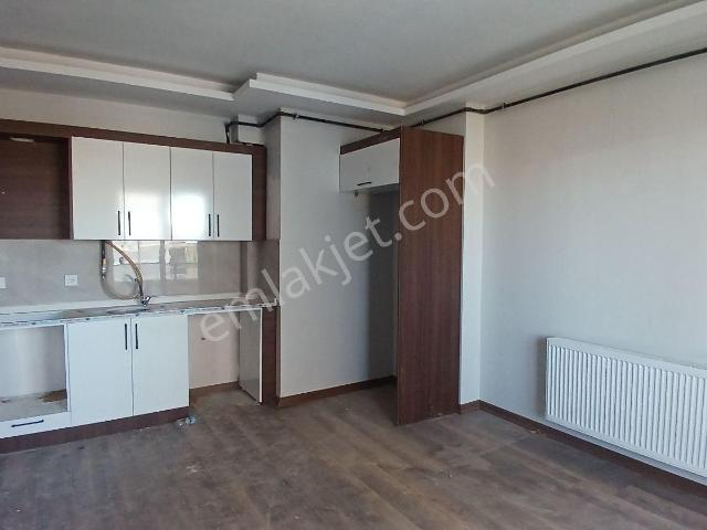Diyarbakır Yenişehir Fuar Alanına Yakın Site İçerisinde 1+1