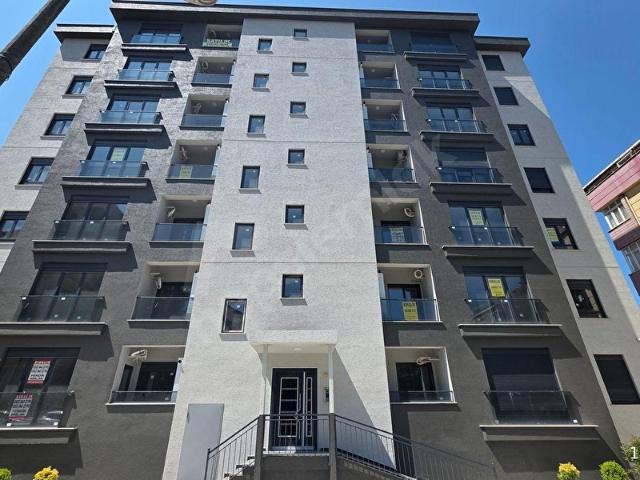 DOĞU MAHALLESİ AYDINLI YOLU CADDESİ ÜZERİNDE AMERİKAN MUTFAK 2+1