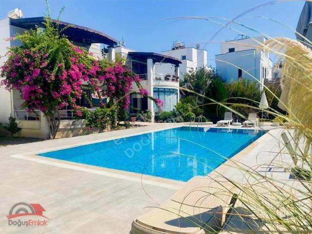Doğuş Emlak'tan Bahçelievlerde Havuzlu Site İçinde 2+1 Daire