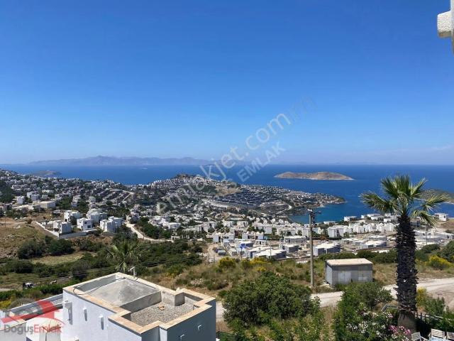 Doğuş Emlak'tan Deniz Manzaralı, Havuzlu Site İçinde 2+1 Daire