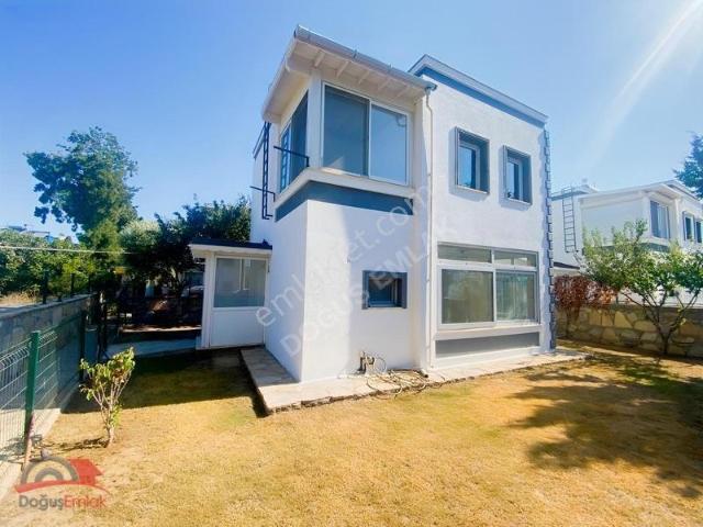 Doğuş Emlak'tan Kiralık Müstakil Bahçeli Marina Yakın Villa 3+1