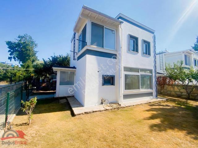 Doğuş Emlak'tan Kiralık Müstakil Bahçeli Marina Yakın Villa 3+1