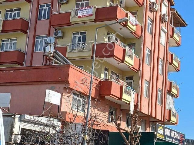 Çarşı Merkezde Sarı Köprüye Yakın Ayrı Mutfak 1+1