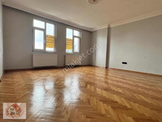 Doğuş'tan Armağanevler'de Ana Caddede Kiralık Daire 105 M² 3+1