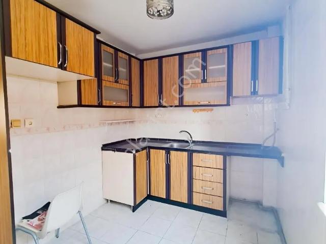 Doğubey'den Bağlarbaşı Cadde Üzerinde Kiralık 2+1 Geniş Daire