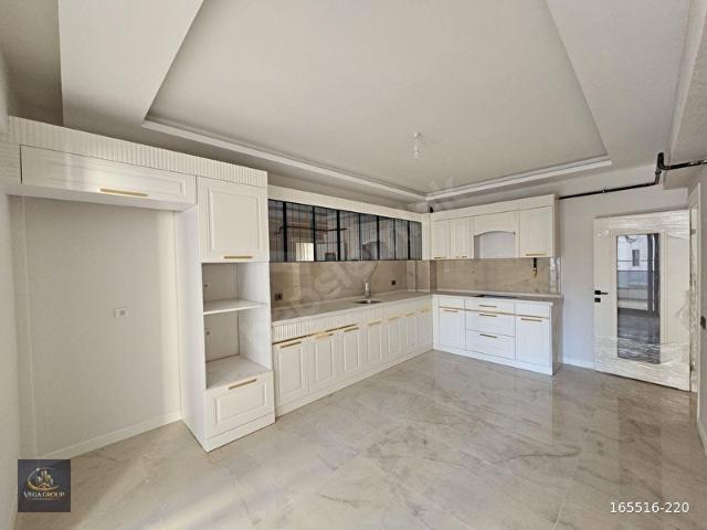 DOĞUKENT MAH DE SATILIK LÜKS DAİRE SİTE İÇİNE BAKAN CEPHE