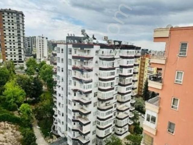 Doğukentte Güzelşehir Sitesinde 3+1 Ferah Büyük Daire