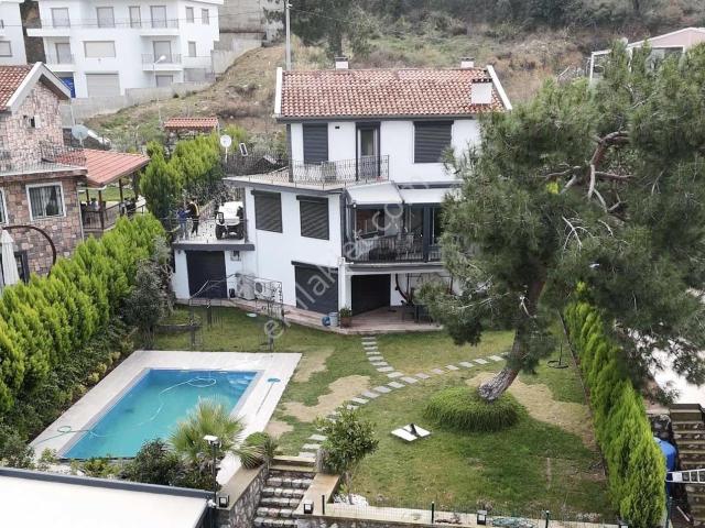 Doğa Dostu'ndan 724 M2 Havuzlu,kış Teraslı Tam Müstakil