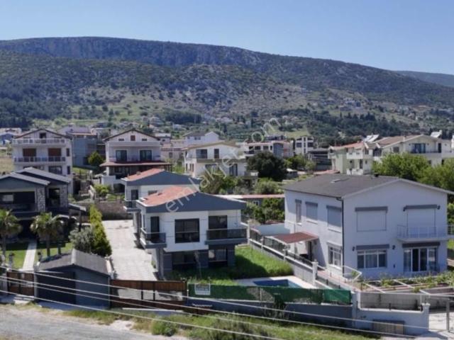 Doğa Dostu'ndan Mordoğan'da Önü Kapanmaz Havuzlu Villa
