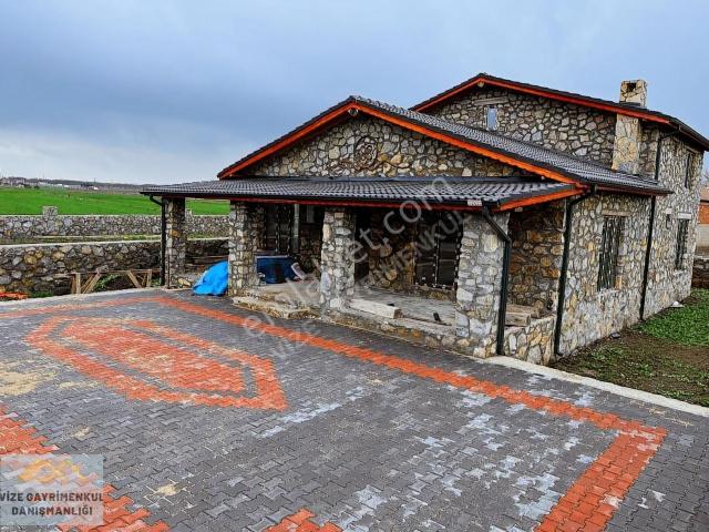 Doğa İçinde Satılık Taş Villa: 4+1, 260m² Net, Müstakil Tapulu