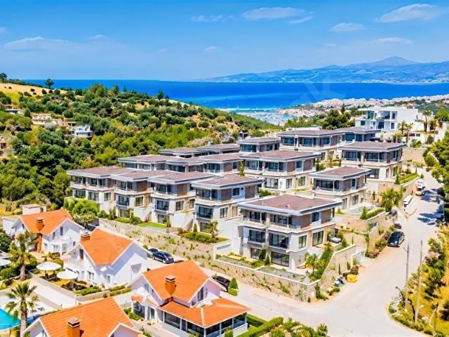 DOĞA İLE İÇİÇE DENİZ MANZARALI LUKS VİLLA