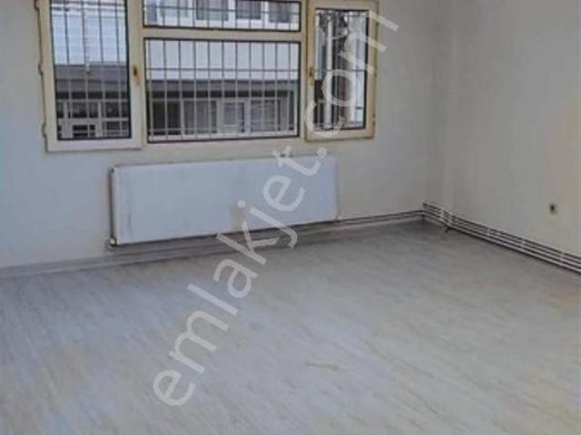Doğalgazlı Asansörlü Çift Cepheli Geniş Kiralık 3+1 Hataya Yakın