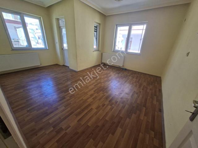 Doğalgazlı Kombili Gündoğdu Mh 2+1 90 M2 2 Kat Tranvaya 10 Dk