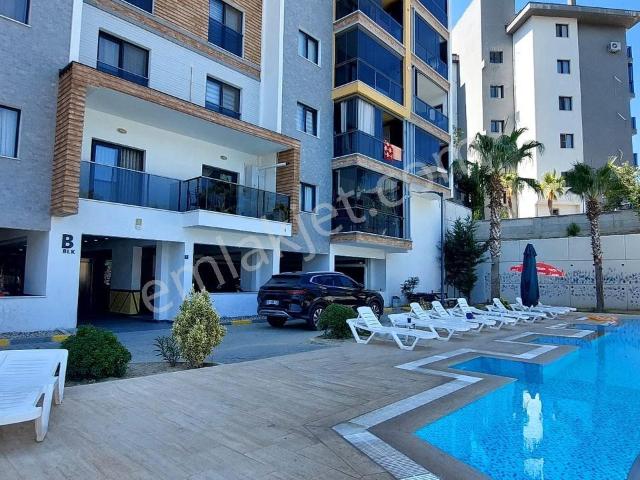 Doğalgazlı Ve Havuzlu Sitede Geniş 3+1 Daire