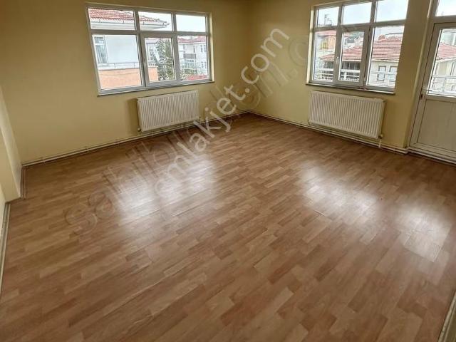 Doğalgazlı Yeni Binada Kiralık Daire