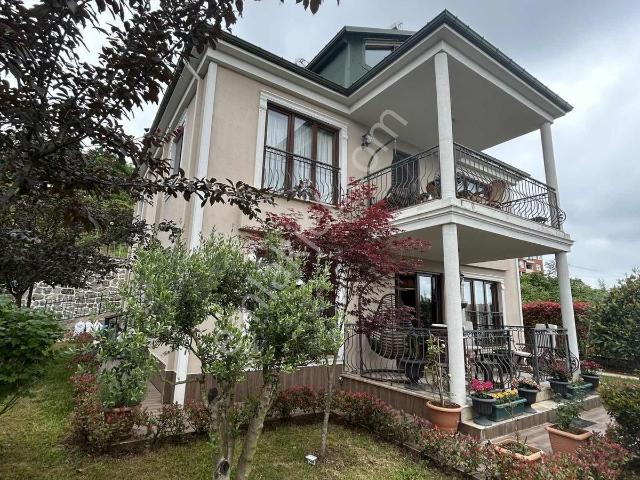 Doğançay Da Satılık Villa Geniş Arsaya Sahip