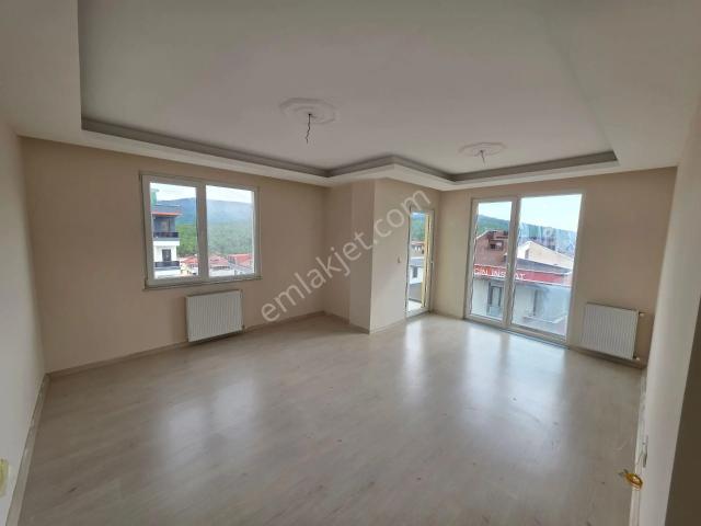 Doğan Emlak' Tan Ortadağda Kiralık 2+1 Ön Cephe Ve Şık Daire