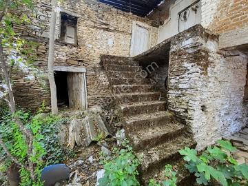 Doğanay Emlaktan İzmir Tire Kaplan Da Villa Yapımına Uygun Ev