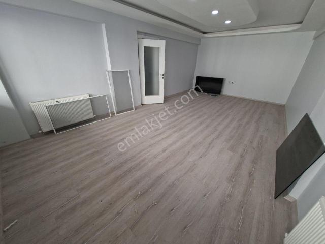 Doğanevler'de Sıfır 4+1 Kiralık Daire