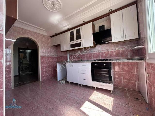 Döşeme Mah.acıbadem Arkası 2+1+k.mutfak Kiralık Daire.