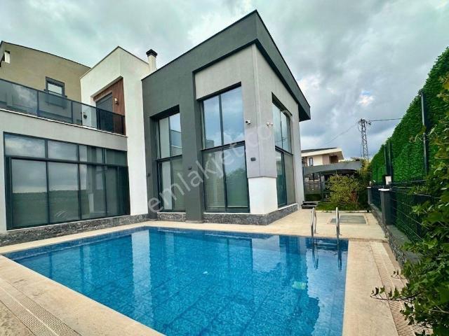 Döşemealtı Altınkalede Satılık Ultra Lüks 4+1 Müstakil Villa