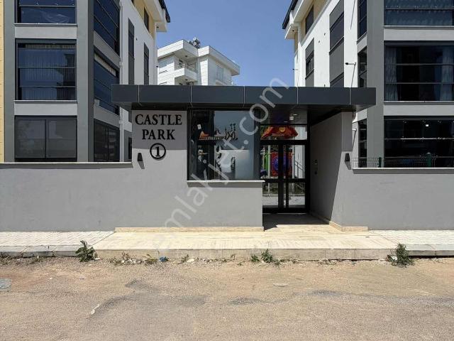 Döşemealtında Havuzlu Sitede Sıfır 1+1 | Yerden Isıtmalı
