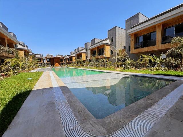 Döşemealtı Primus Bella 09 Site İçerisinde Satılık 4+1 Villa
