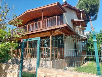 Döşemealtı Yalınlı Mh.4+1 Ķiralık Vılla